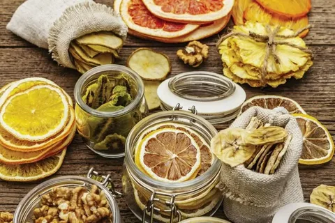 میوه خشک مخلوط 700 گرمی تجربه ای کامل از طعم و سلامت